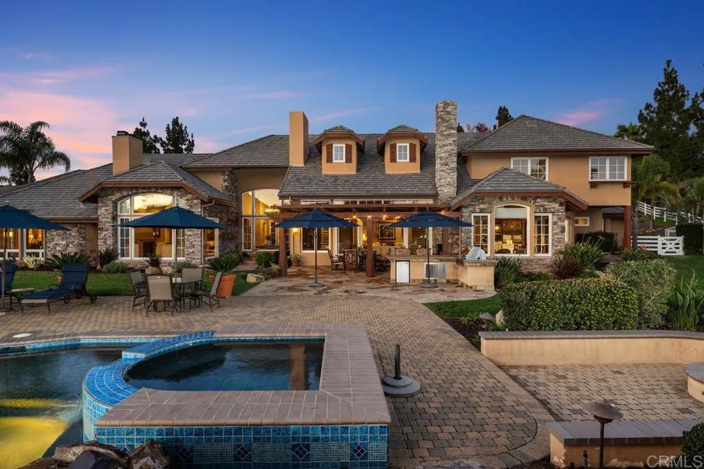 https://cdn.realtyfeed.com/cdn/127/306607473/605ae4d9c4992f092668f9608e953b59.webp