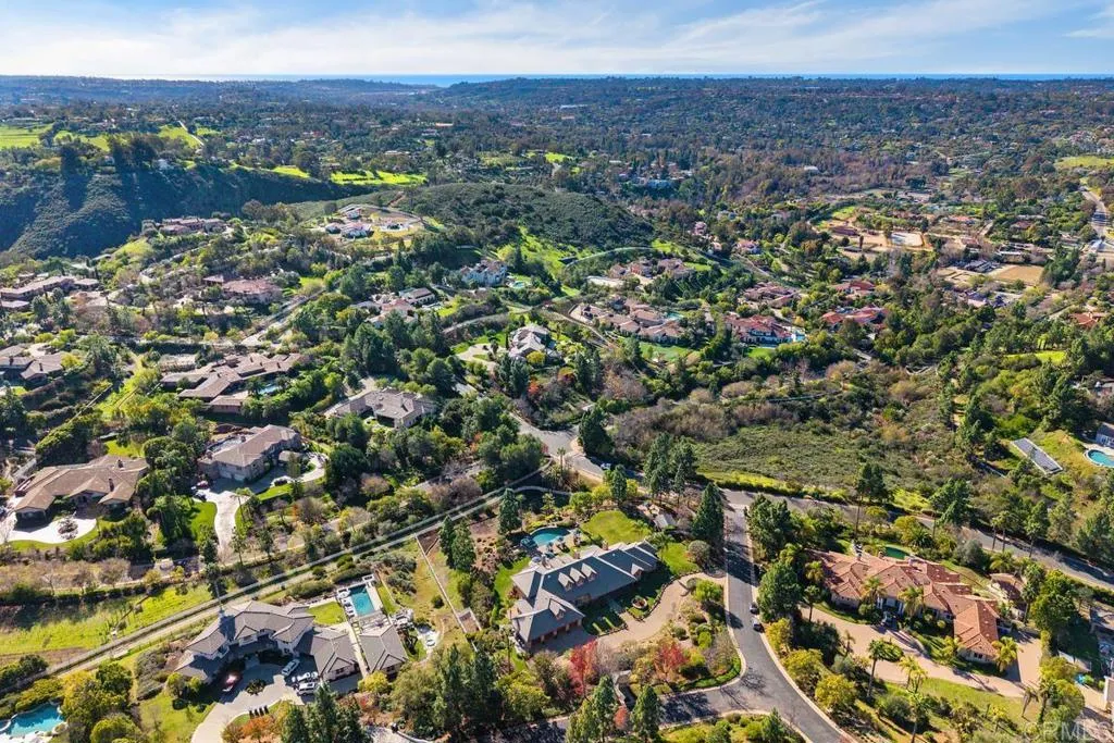 https://cdn.realtyfeed.com/cdn/127/306607473/8dfc5ab92450022240c124f24fca8e6b.webp