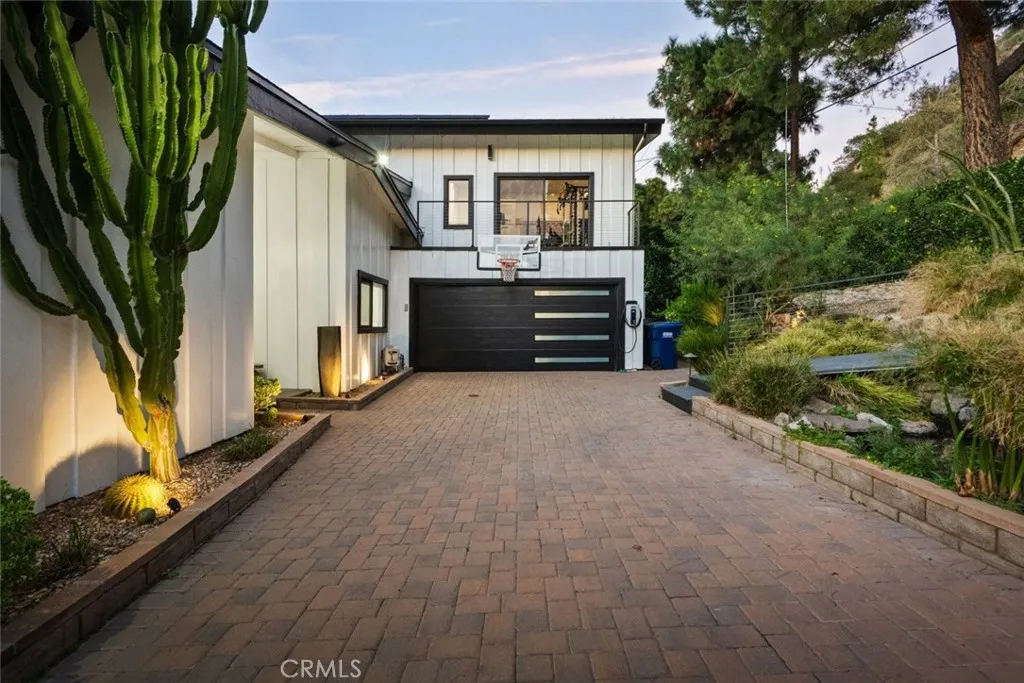 5481 Ocean View Boulevard, La Canada Flintridge, CA 91011 - Photo 4 of 60, La Canada Flintridge, CA