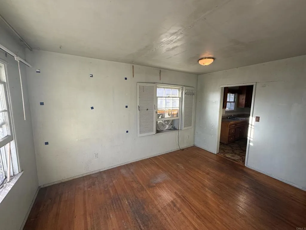 https://cdn.realtyfeed.com/cdn/127/306607526/bdf3f8d742c9d495598e64b724aa41b0.webp