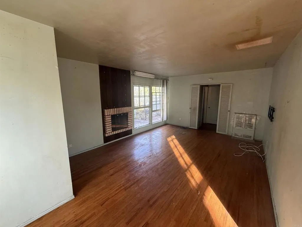 https://cdn.realtyfeed.com/cdn/127/306607526/cb6fc4a172692242f04eceaa93387bfe.webp
