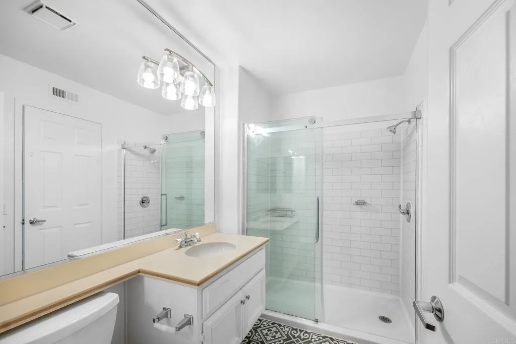 Photo #16: NDP2511570 Listing: Photo #16