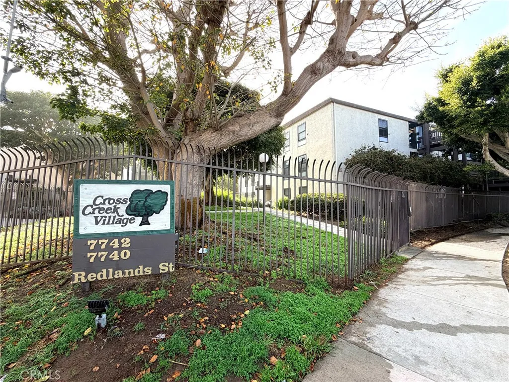 7742 Redlands Street Unit D2051, Playa del Rey, CA 90293