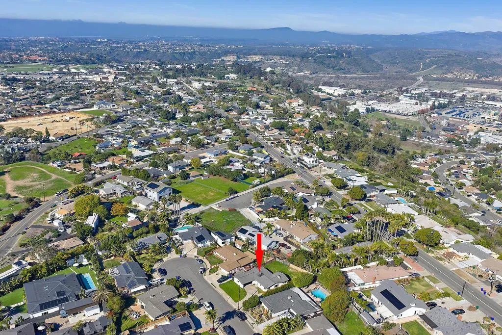 https://cdn.realtyfeed.com/cdn/127/306607651/22ce868982b90c1a505bd14410a76a7d.webp