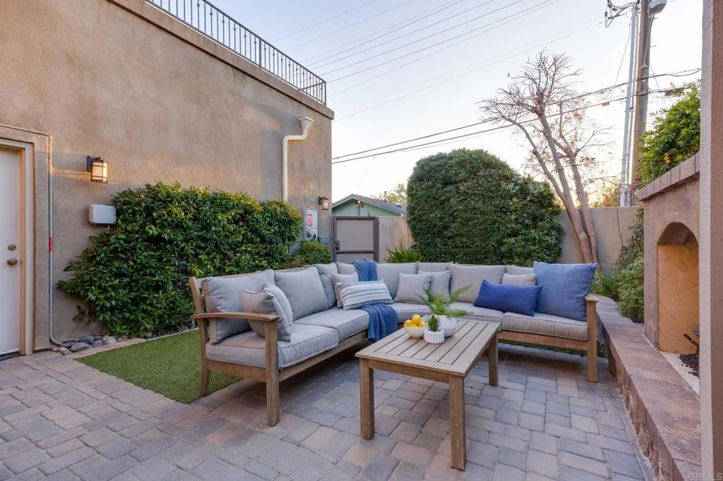 https://cdn.realtyfeed.com/cdn/127/306607677/08ac1e23ab50e34c6b7688134535381a.webp