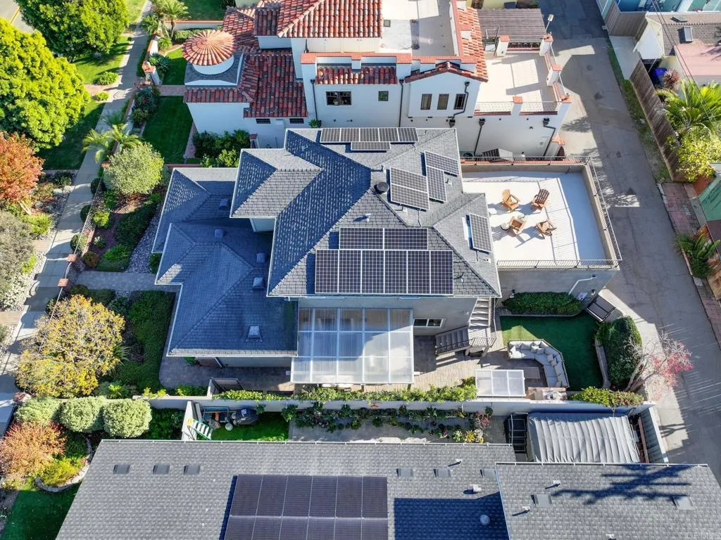 https://cdn.realtyfeed.com/cdn/127/306607677/250ff43afbde0c3c02ae46d9c2294779.webp