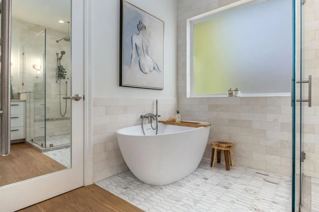https://cdn.realtyfeed.com/cdn/127/306607677/99aa5095f374606aad3aade2c9ed80c3.webp