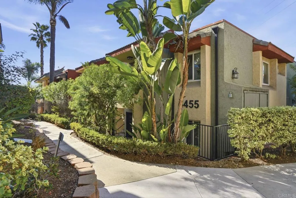 https://cdn.realtyfeed.com/cdn/127/306607685/353595723919d3af2e90890b445b66a9.webp