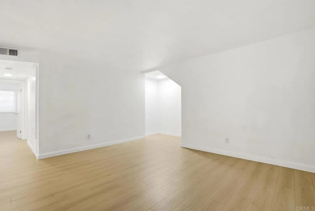 Photo #12: NDP2511573 Listing: Photo #12