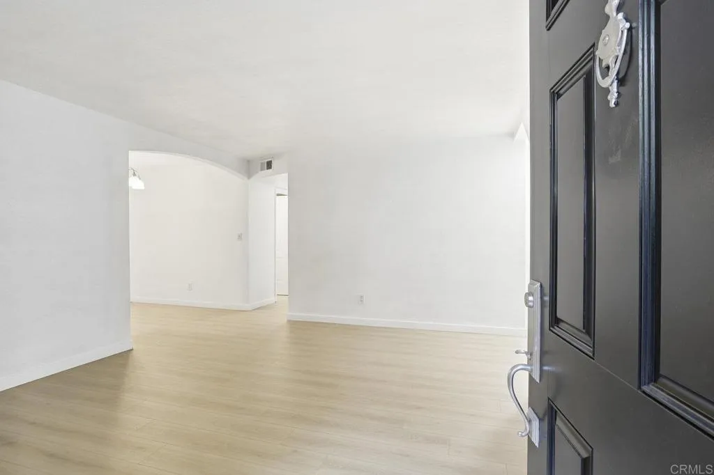 Photo #4: NDP2511573 Listing: Photo #4