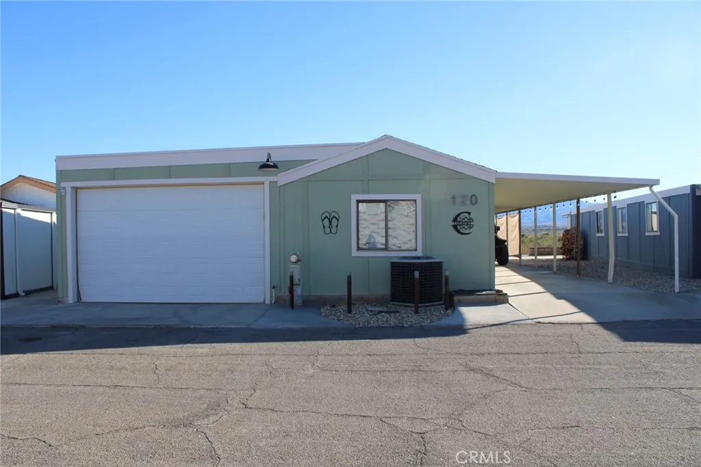 120 Thunderhead 1, Needles, CA 92363