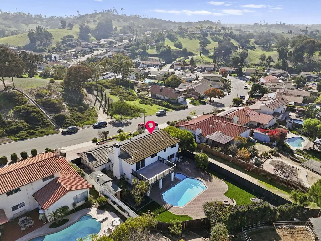 https://cdn.realtyfeed.com/cdn/127/306607782/20167b50716c545aee6b273618a0253d.webp
