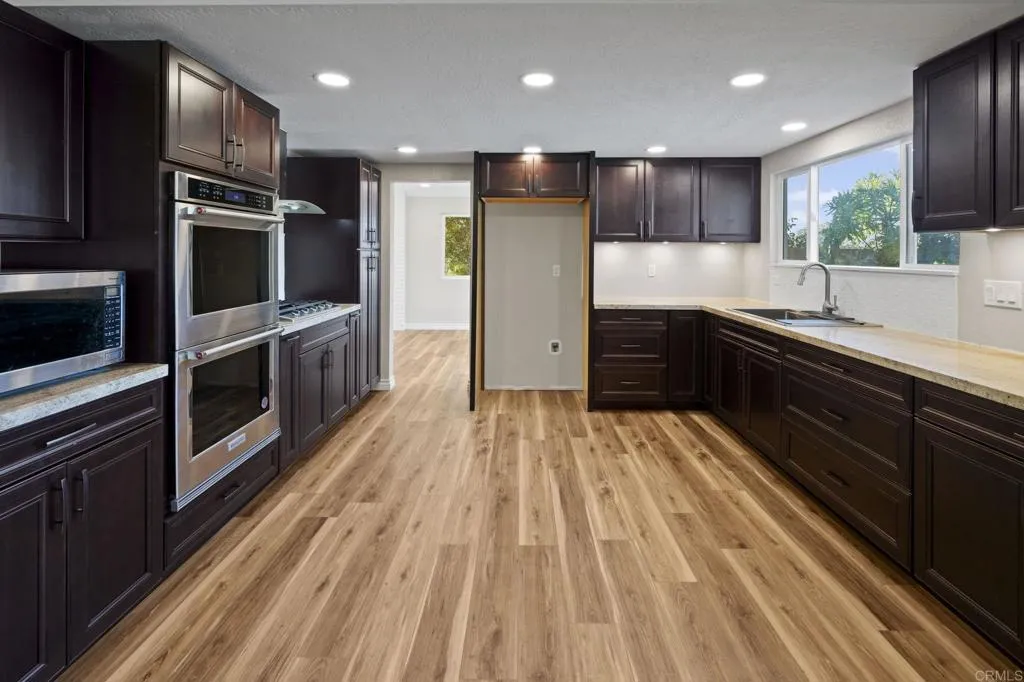 https://cdn.realtyfeed.com/cdn/127/306607782/2b74217ac33a877150819ee46ae5a76d.webp