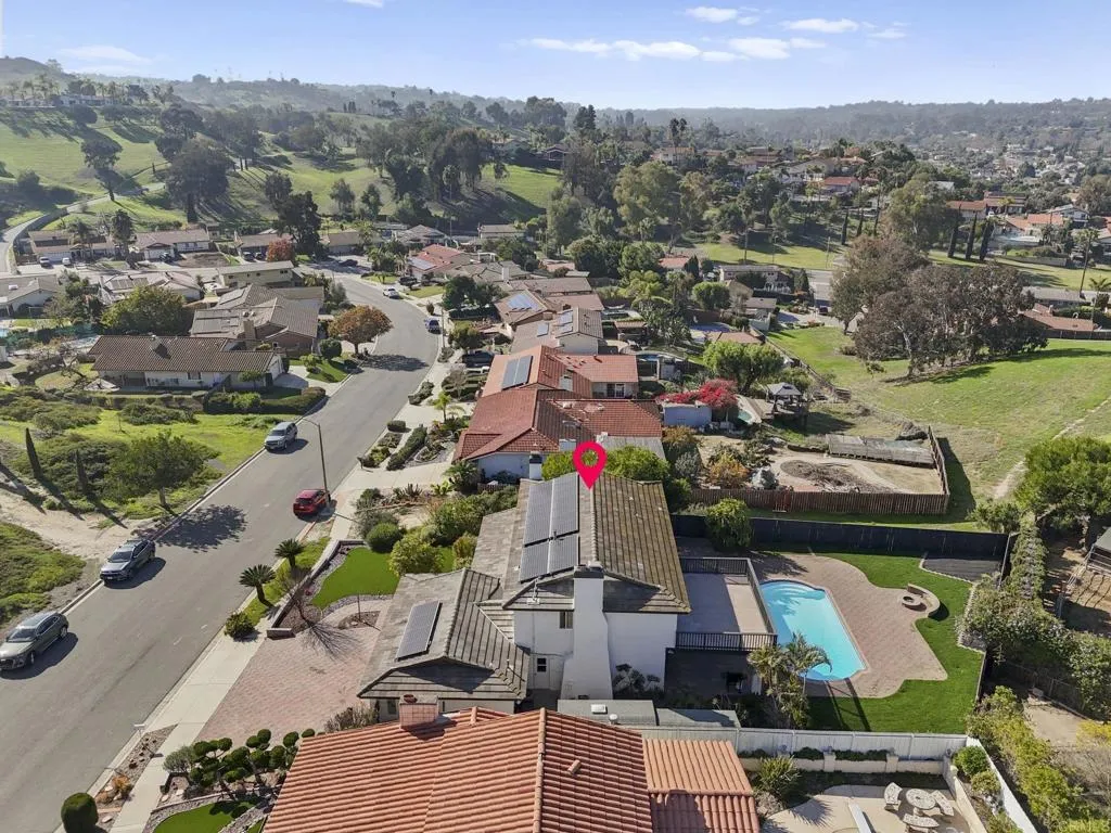 https://cdn.realtyfeed.com/cdn/127/306607782/2e66892e26785214c6250f20c6925011.webp