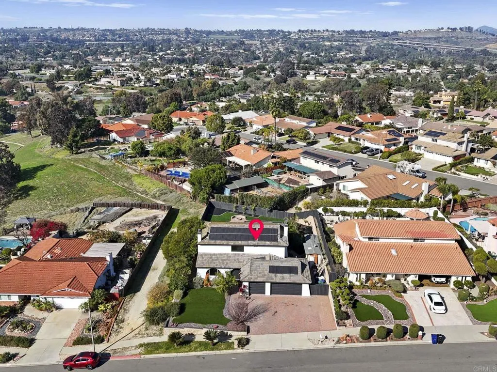 https://cdn.realtyfeed.com/cdn/127/306607782/55c93282ee86ebfed1df27116c8bea12.webp