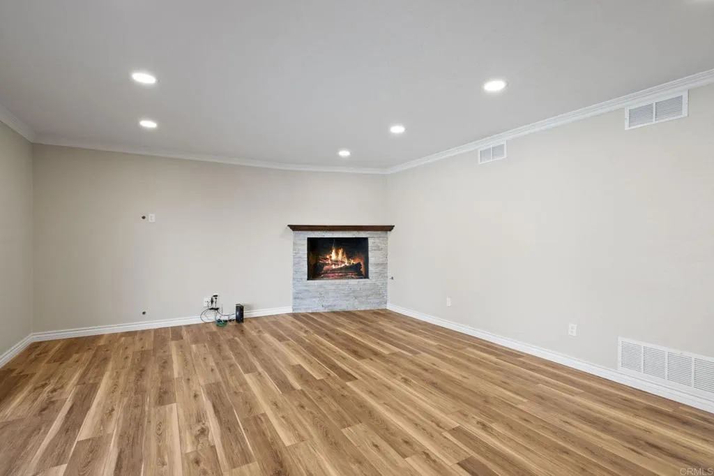 https://cdn.realtyfeed.com/cdn/127/306607782/e2594c1fdc5ce1d5e91804e0b2331c45.webp