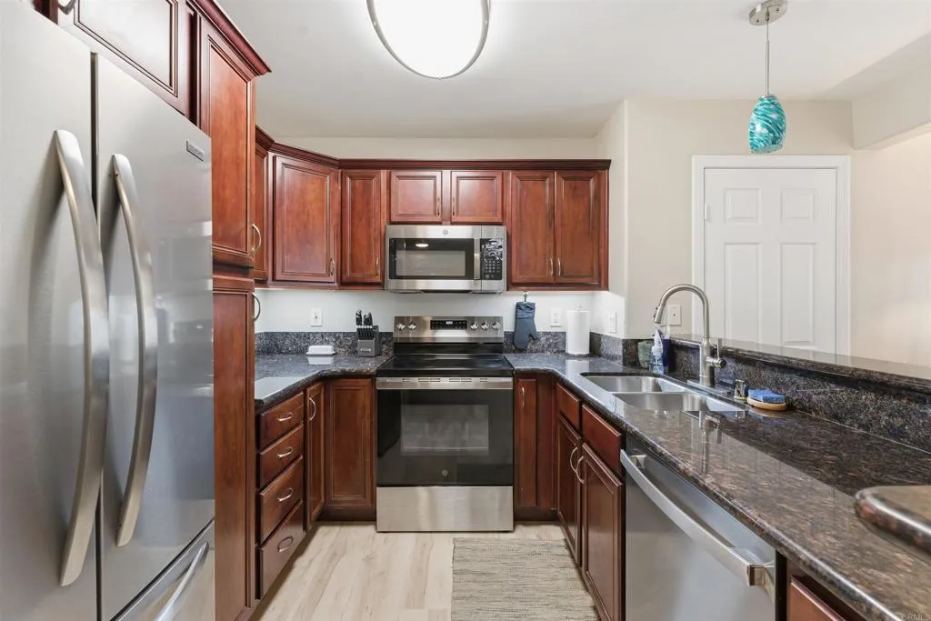 Photo #12: PTP2509256 Listing: Photo #12