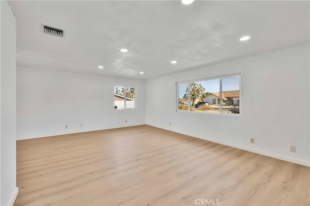 7010 Airway Avenue, Yucca Valley, CA 92284 - Photo 5 of 68, Yucca Valley, CA