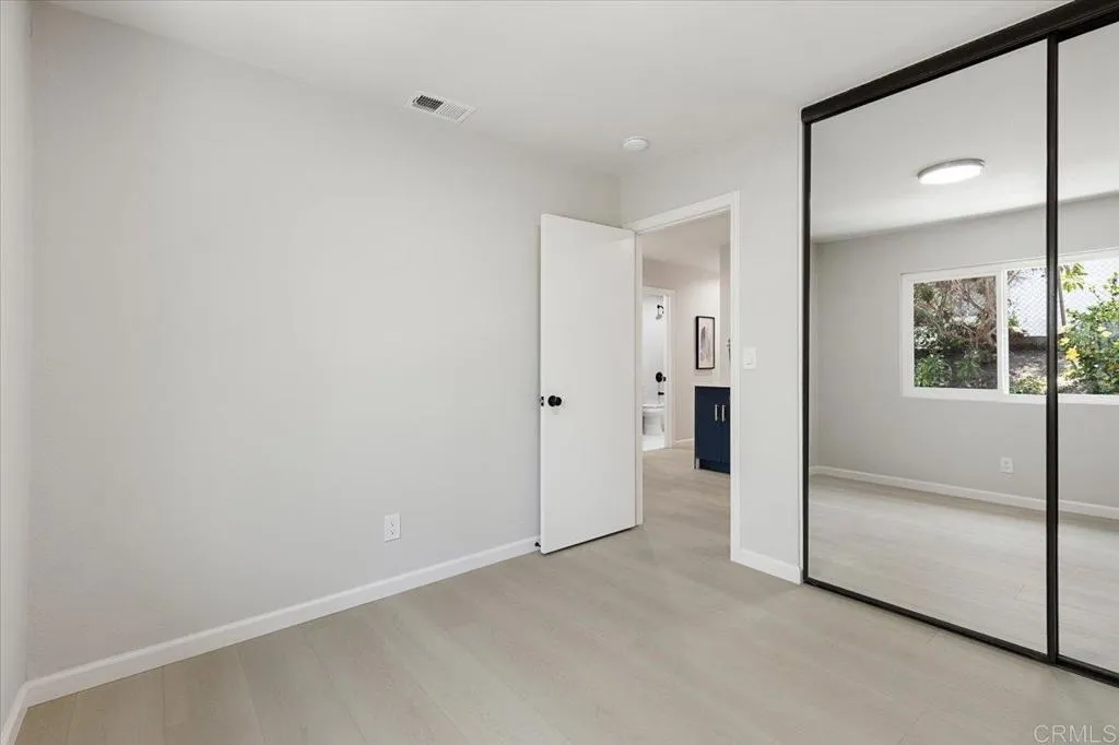 https://cdn.realtyfeed.com/cdn/127/306607989/0267593cf73d5924a19bffa9d8770a93.webp