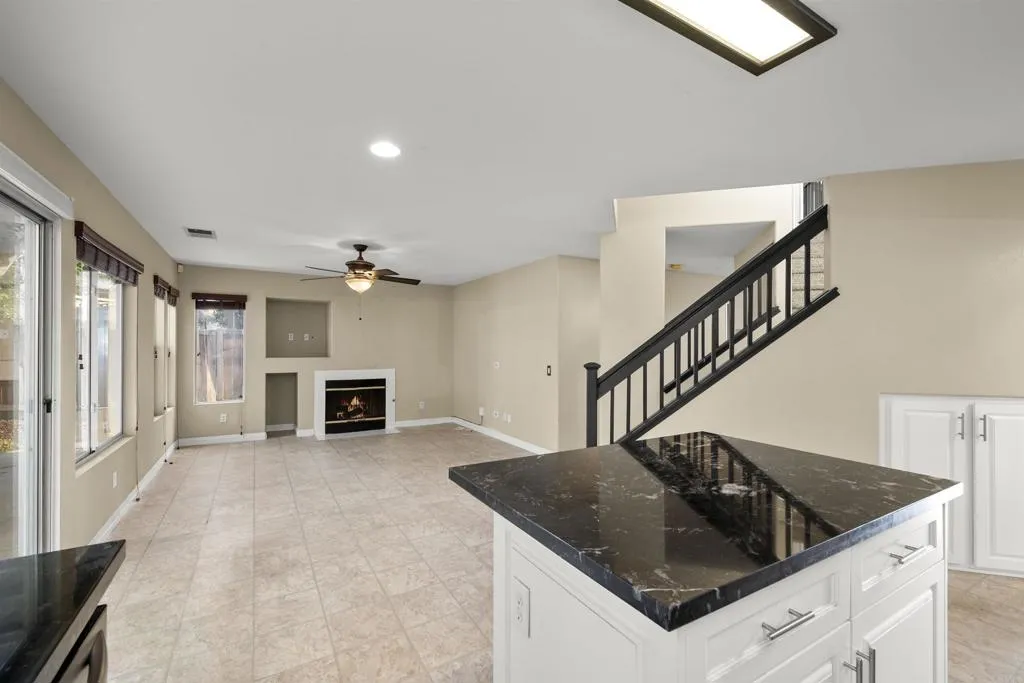https://cdn.realtyfeed.com/cdn/127/306608046/85dd130e9f1c955a4d016b9368cd77f3.webp