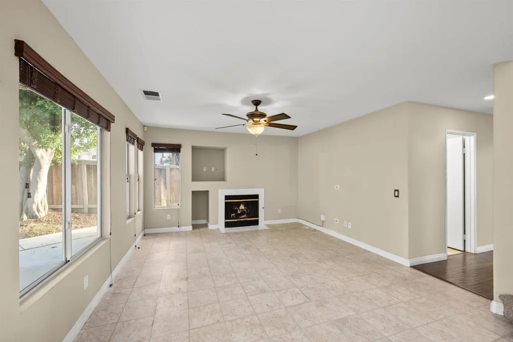 https://cdn.realtyfeed.com/cdn/127/306608046/b8f5ccbe24d070984a999587e4766cd9.webp