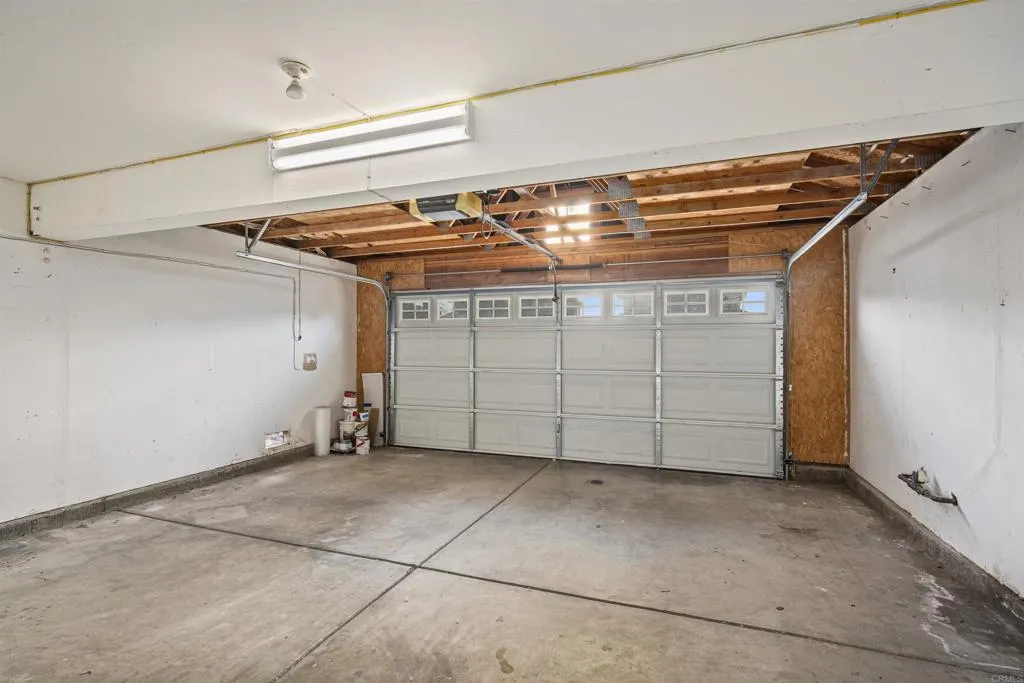 https://cdn.realtyfeed.com/cdn/127/306608046/ff0f01e9d859725365d3b54dffc6f737.webp
