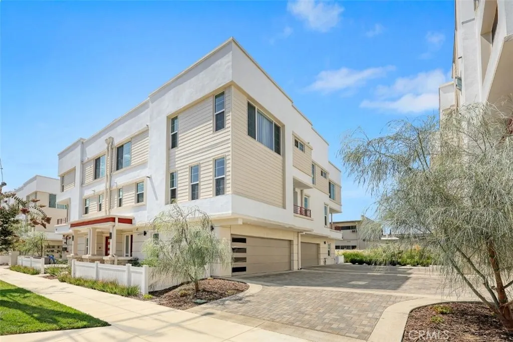 137 Saint Francis Street A