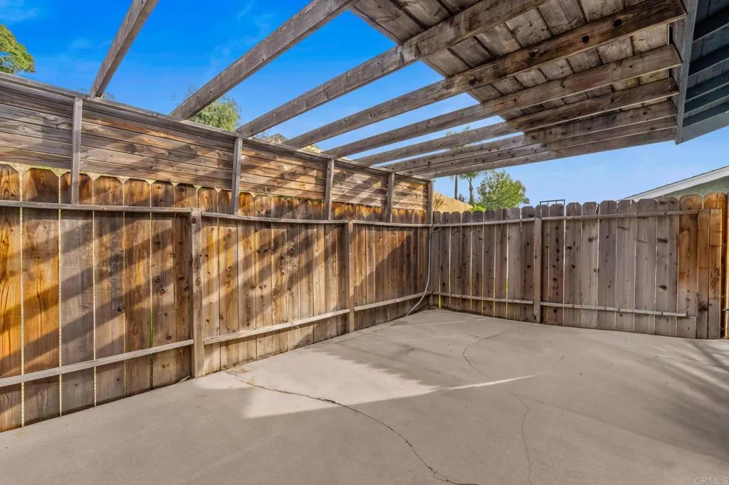 https://cdn.realtyfeed.com/cdn/127/306608111/d624ac952aa956948f94d95ad9638b26.webp