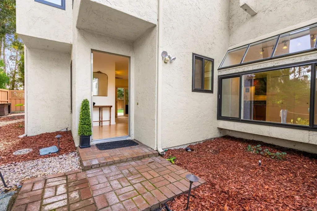 https://cdn.realtyfeed.com/cdn/127/306608269/4b22654be6c4c3332a442965ff30fcf7.webp