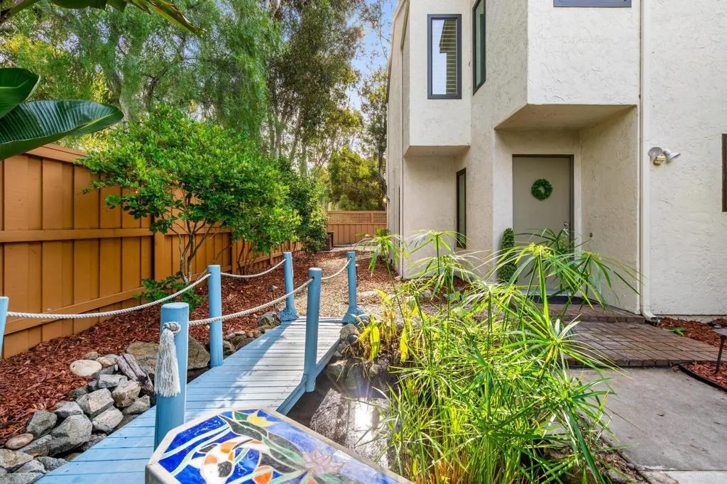 https://cdn.realtyfeed.com/cdn/127/306608269/61781bc70ab1ef9c9abbee6d8357f732.webp