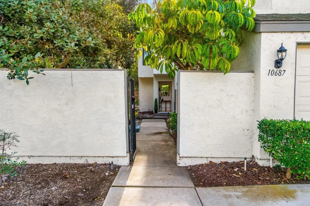 https://cdn.realtyfeed.com/cdn/127/306608269/78244ee262bfb434d9d71798f604e0c6.webp