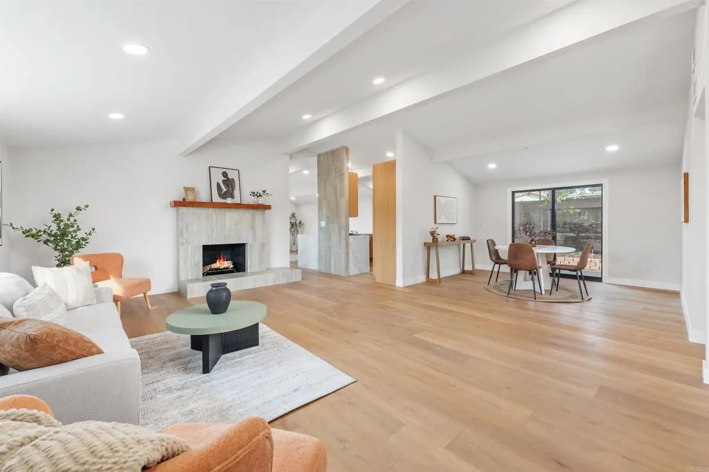 https://cdn.realtyfeed.com/cdn/127/306608308/192f1e3da1116bfca895a5059590c627.webp