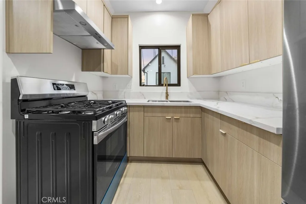 1324 Winchester Avenue Unit A, Glendale, CA 91201 - Photo 5 of 17, Glendale, CA