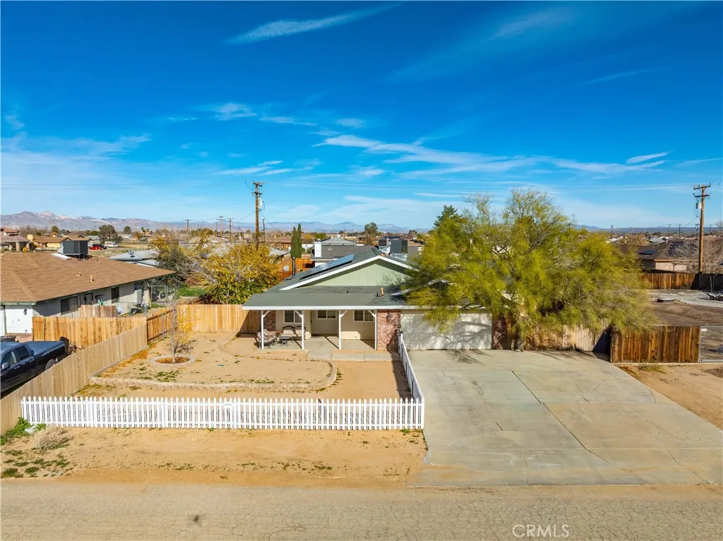 8811 Satinwood, California City, CA 93505 - Photo 3 of 33, California City, CA
