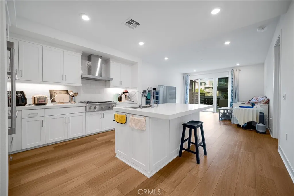 Irvine, CA 92612