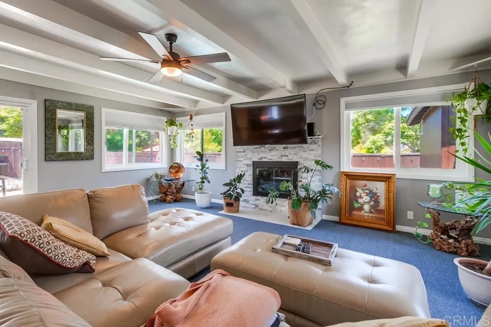 https://cdn.realtyfeed.com/cdn/127/306608448/ace397bea1682353f40a504825c12517.webp