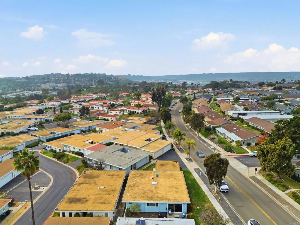 https://cdn.realtyfeed.com/cdn/127/306608474/beb5b0d75fcde20e48765079198c37e0.webp
