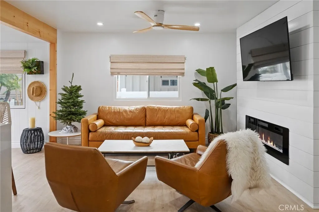 https://cdn.realtyfeed.com/cdn/127/306608532/2880fbe24c286bc17aa36710c7852898.webp