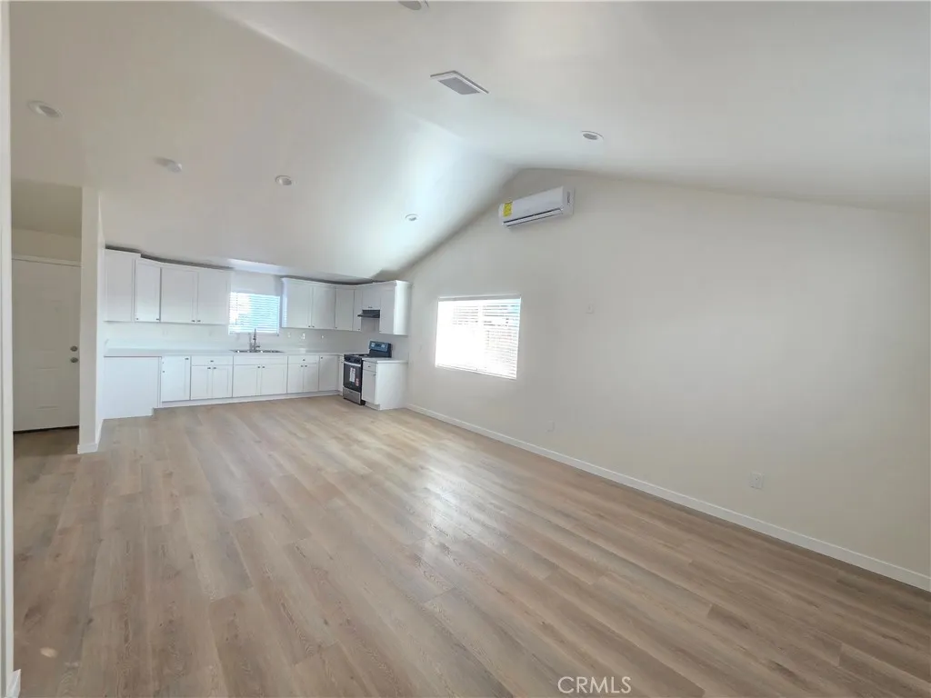 Sun Valley, CA 91352