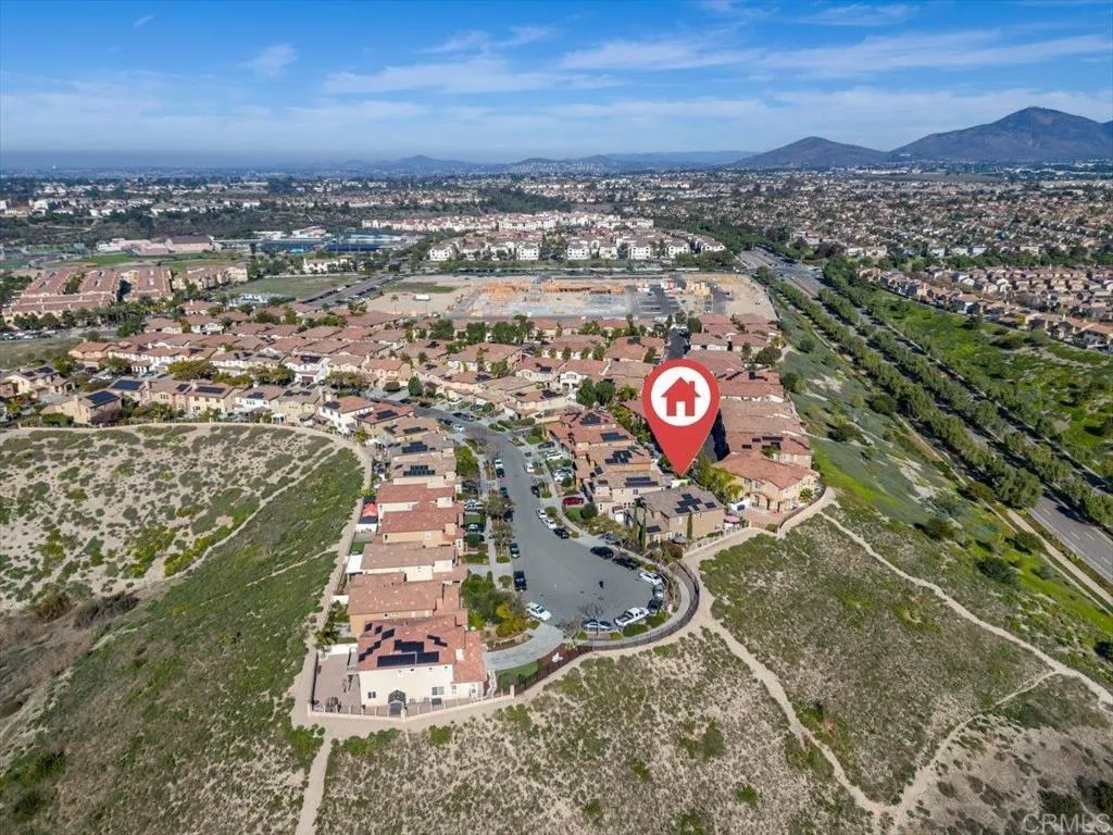 https://cdn.realtyfeed.com/cdn/127/306608684/2a642af8ddd5c89a7a60d219ef32a469.webp