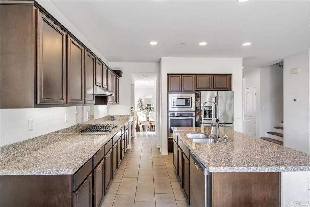 https://cdn.realtyfeed.com/cdn/127/306608684/77411c949177910f6417201a0c18ee13.webp