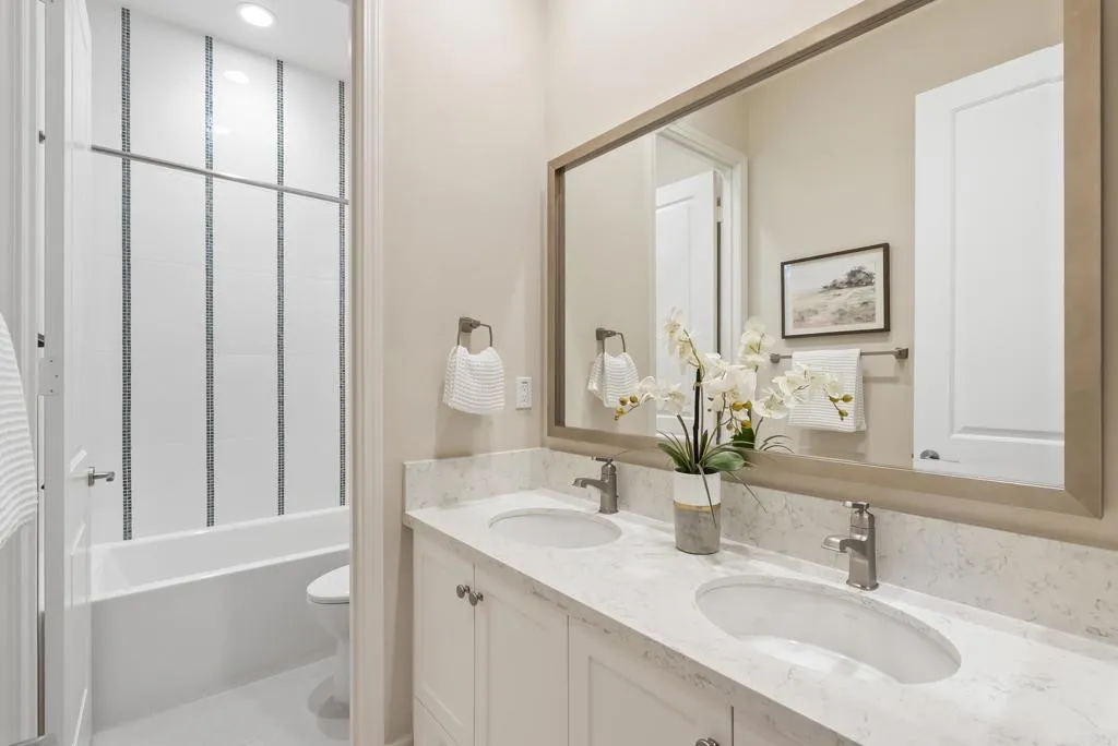 https://cdn.realtyfeed.com/cdn/127/306608730/c4c62144993474378ac0faed2c0f4a38.webp