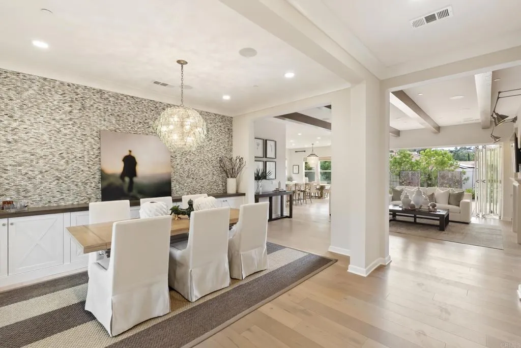 https://cdn.realtyfeed.com/cdn/127/306608730/d5fb878326744632831a029b8f723bdc.webp