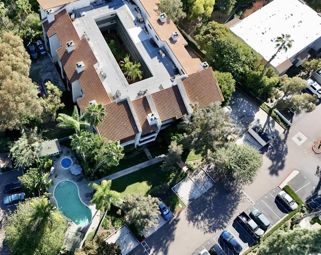 https://cdn.realtyfeed.com/cdn/127/306608814/251926914fa0035cf1699be4d5795cbf.webp