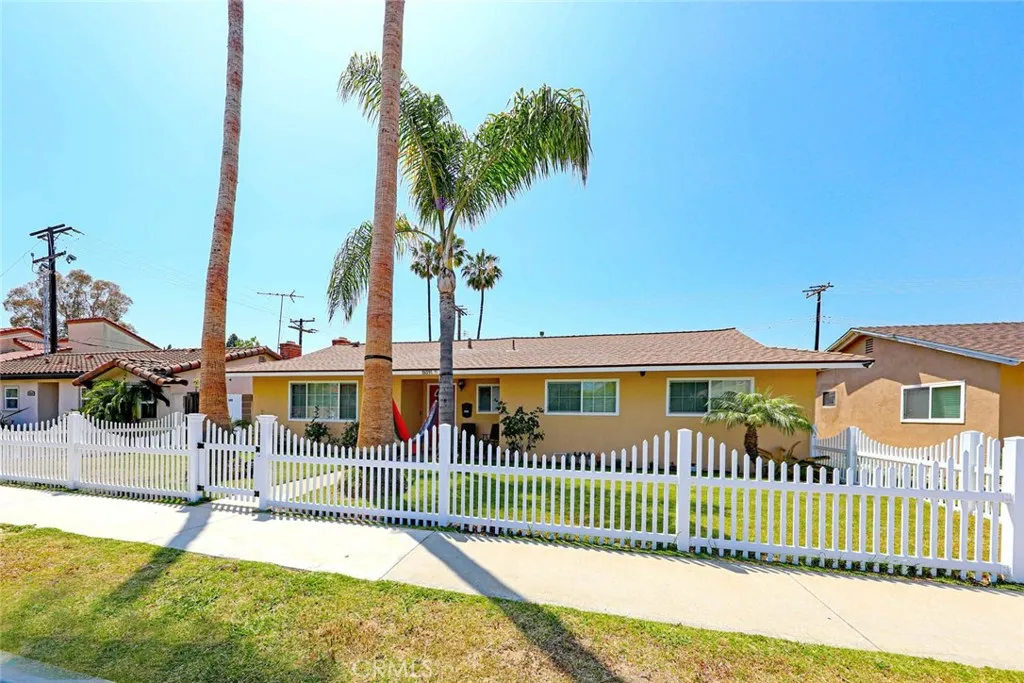 18091 Newland Street, Huntington Beach, CA 92646