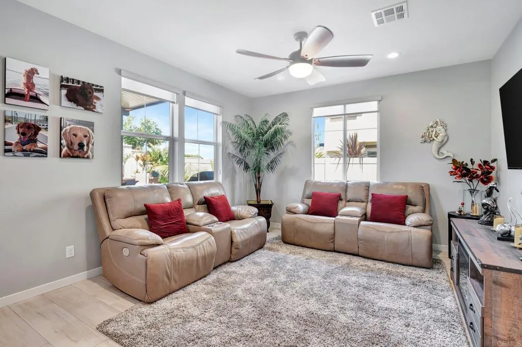 https://cdn.realtyfeed.com/cdn/127/306609074/33827e4c4435215de5e0ffca9e9808da.webp