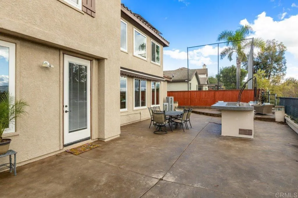 https://cdn.realtyfeed.com/cdn/127/306609091/2e912cb574358fbe86f4275b46787b25.webp