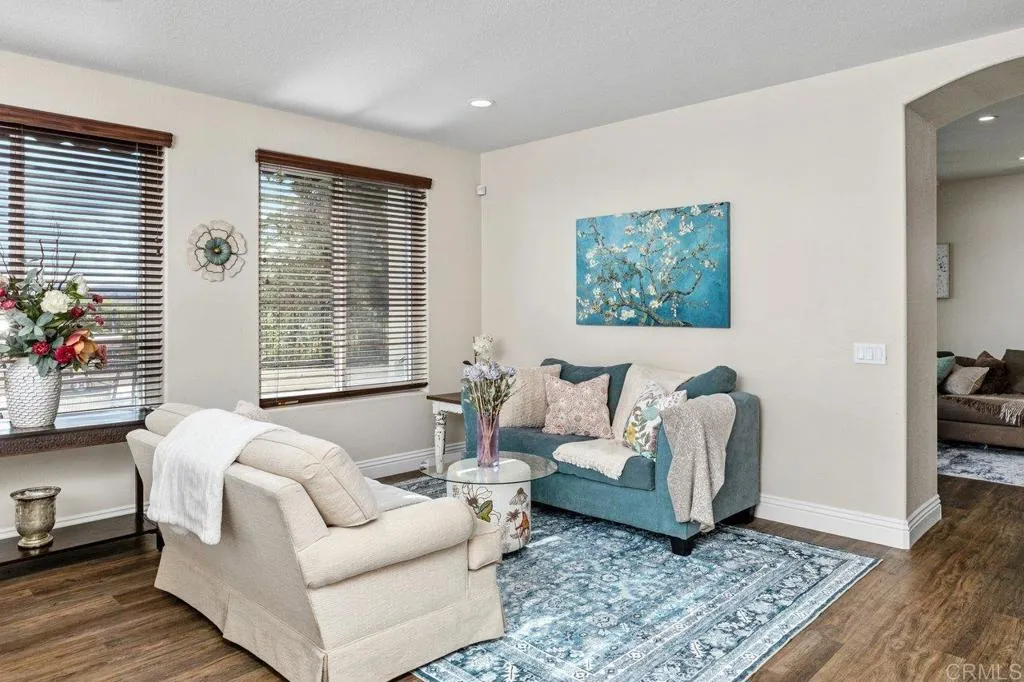 https://cdn.realtyfeed.com/cdn/127/306609091/4988223c7157b167aedaee5cb4663dba.webp