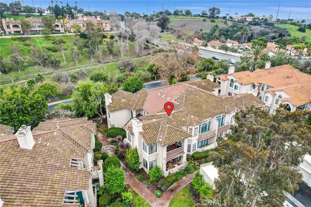 https://cdn.realtyfeed.com/cdn/127/306609124/0df59f6286c942ef88c04887b99e0b37.webp