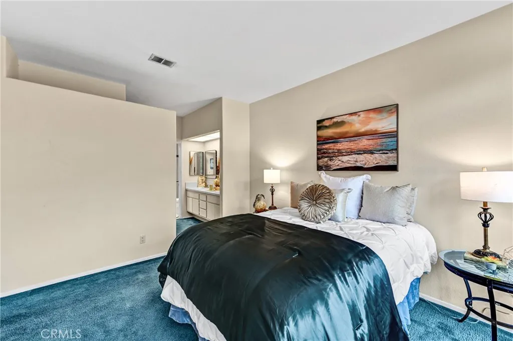 https://cdn.realtyfeed.com/cdn/127/306609124/31deb52d56273cab59b7b0138b77db70.webp